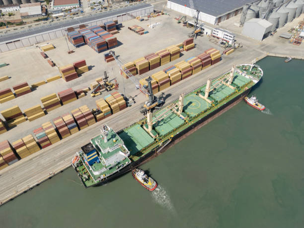 LCL vs FCL,LCL freight services.jpg