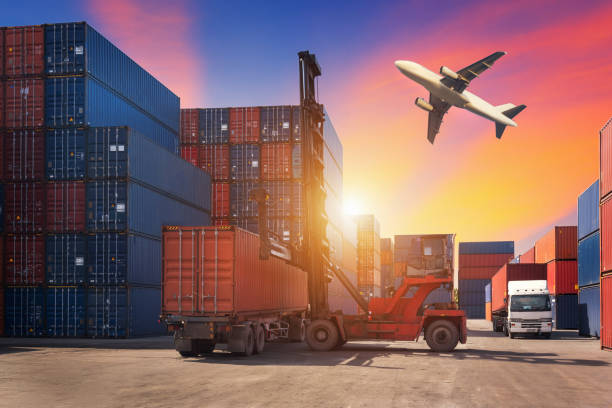 freight forwarding vs 3pl.jpg