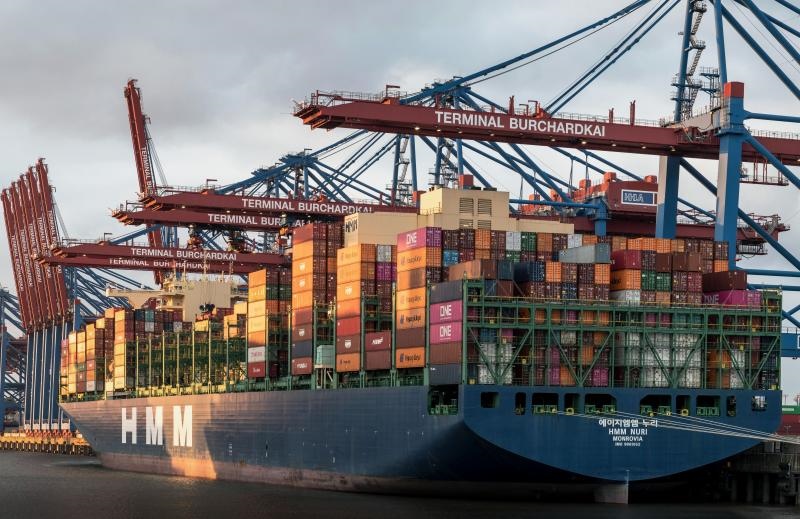 international door-to-door shipping service.jpg
